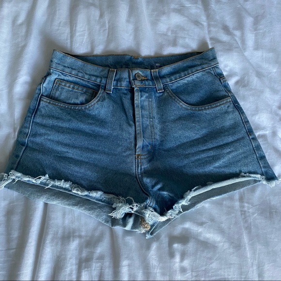 Brandy Melville Pants - Brandy Melville High Waisted Shorts (light wash)